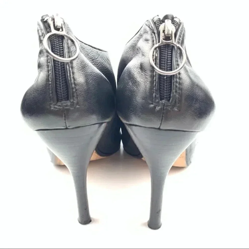 Max Studio ankle booties size 8.5 black leather
